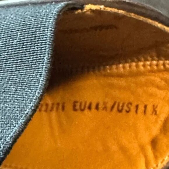 Magnanni Chelsea Boot Mens MSRP $425 - Picture 6 of 9